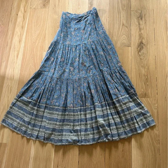 Veronica Beard High Waisted Blue Floral Front Slit Maxi Skirt Size XS - Picture 6 of 8